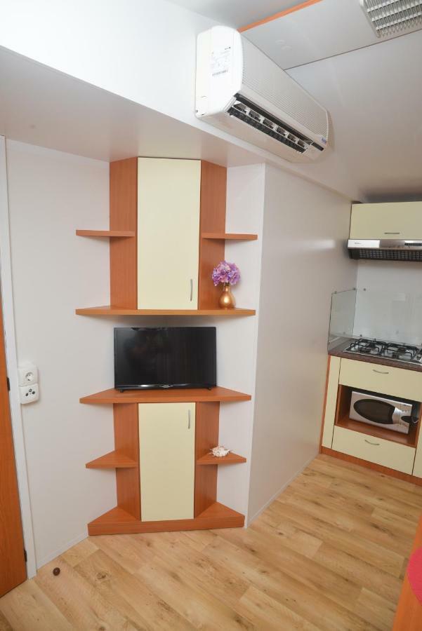 Lavender Mobile Houses Пакоштане Экстерьер фото